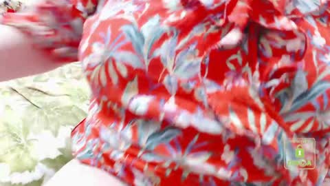 Snapshot of hot_and_pretty chatting on 01/08/25, 12:37 Lila online show from 01/08/25, 12:37