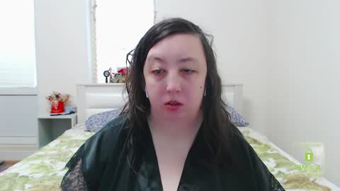 Snapshot of hot_and_pretty chatting on 01/21/25, 09:35 Lila online show from 01/21/25, 09:35