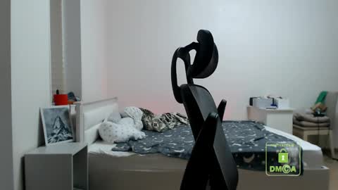 Snapshot of hot_and_pretty chatting on 05/10/26, 10:15 Lila online show from 05/10/26, 10:15