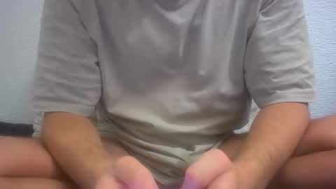 Snapshot of hot_ass_tee chatting on 01/16/25, 03:02 h online show from 01/16/25, 03:02