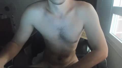 Snapshot of hot_ass_tee chatting on 11/16/25, 03:06 h online show from 11/16/25, 03:06