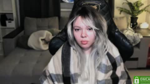 Snapshot of hot_babayaga chatting on 12/02/24, 09:17   online show from 12/02/24, 09:17