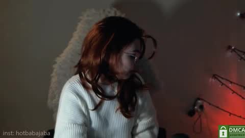 Snapshot of hot_babayaga chatting on 12/19/24, 09:17   online show from 12/19/24, 09:17