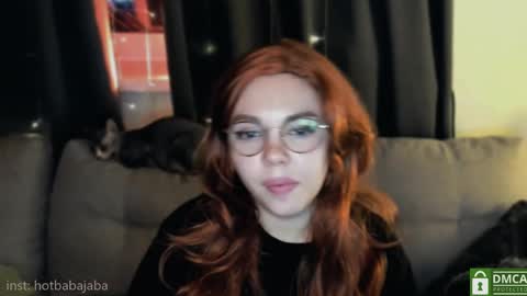 Snapshot of hot_babayaga chatting on 12/21/24, 07:06   online show from 12/21/24, 07:06