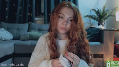 Snapshot of hot_babayaga chatting on 12/23/24, 07:20   online show from 12/23/24, 07:20