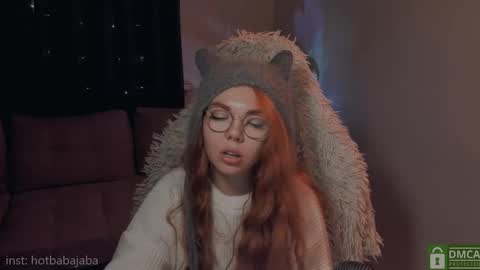 Snapshot of hot_babayaga chatting on 01/08/25, 06:31   online show from 01/08/25, 06:31