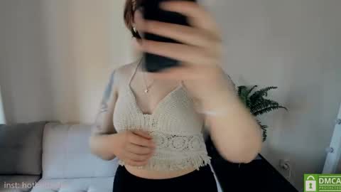 Snapshot of hot_babayaga chatting on 03/08/25, 08:44   online show from 03/08/25, 08:44