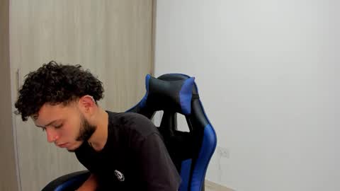 Snapshot of hot_bad_boy69 chatting on 03/12/26, 09:21 hot bad boy69 online show from 03/12/26, 09:21