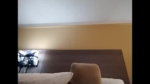 hot_bambi_and_hung_beast online show from 12/10/24, 05:22