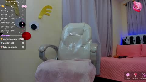 VALENTINA online show from 01/05/25, 09:15