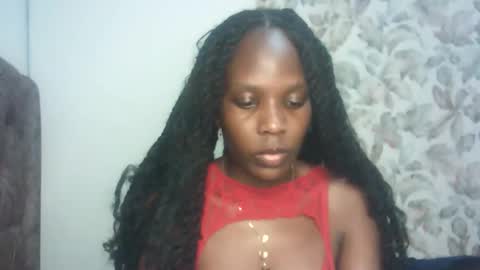 Snapshot of hot_berry2003 chatting on 11/04/25, 03:44 Millie online show from 11/04/25, 03:44