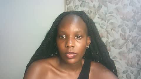 Snapshot of hot_berry2003 chatting on 11/13/25, 10:30 Millie online show from 11/13/25, 10:30