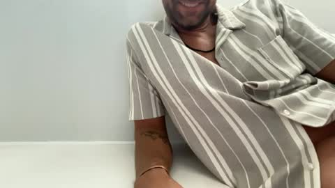 Snapshot of hot_bobby79 chatting on 06/22/26, 04:15 Bobby online show from 06/22/26, 04:15
