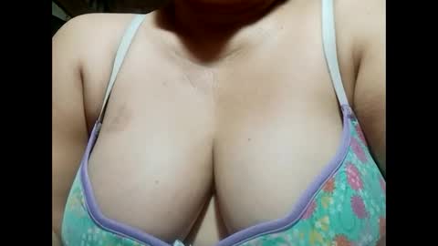 hot_boobs21 online show from 03/12/25, 09:13