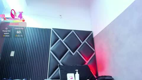 Snapshot of hot_boy_04 chatting on 10/26/25, 12:55 hot boy 04 online show from 10/26/25, 12:55