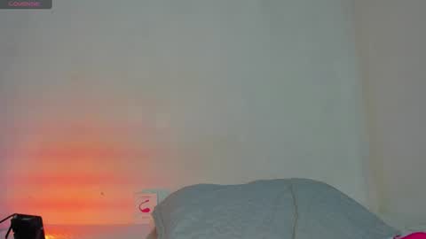 Snapshot of hot_boy_04 chatting on 07/20/26, 07:27 hot boy 04 online show from 07/20/26, 07:27