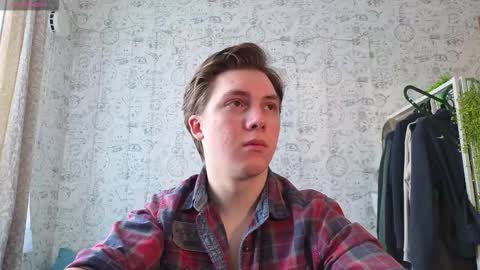 Snapshot of hot_boy_oscar chatting on 02/13/26, 11:06 Oscar online show from 02/13/26, 11:06