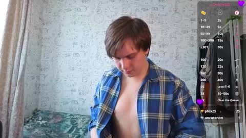 Snapshot of hot_boy_oscar chatting on 03/28/26, 11:10 Oscar online show from 03/28/26, 11:10