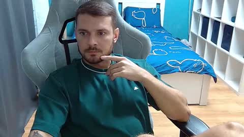 hot_cap_77 online show from 10/14/25, 06:42