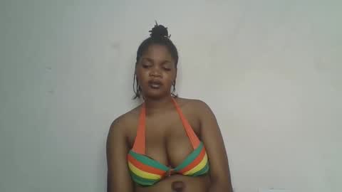 Snapshot of hot_choccoolate chatting on 03/22/26, 09:18 Zarah online show from 03/22/26, 09:18