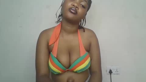 Snapshot of hot_choccoolate chatting on 03/23/26, 09:24 Zarah online show from 03/23/26, 09:24