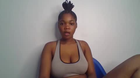 Snapshot of hot_choccoolate chatting on 04/21/26, 06:41 Zarah online show from 04/21/26, 06:41