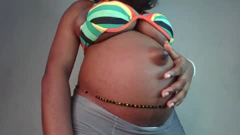 Snapshot of hot_choccoolate chatting on 07/28/26, 04:39 Zarah online show from 07/28/26, 04:39
