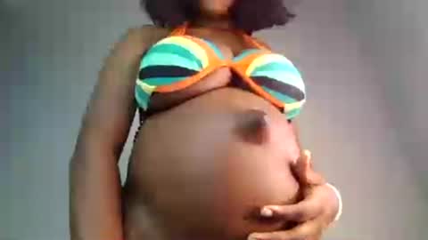 Snapshot of hot_choccoolate chatting on 08/03/26, 09:18 Zarah online show from 08/03/26, 09:18