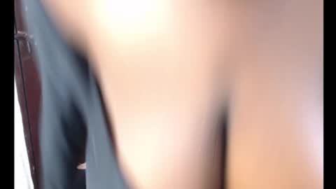 Snapshot of hot_choco2 chatting on 01/17/26, 07:57 Coco online show from 01/17/26, 07:57