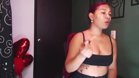 Snapshot of hot_chocolate_4u chatting on 03/13/26, 11:50 hot chocolate 4u online show from 03/13/26, 11:50