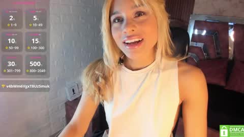 Snapshot of hot_cupid01 chatting on 04/12/26, 10:53 Valery online show from 04/12/26, 10:53