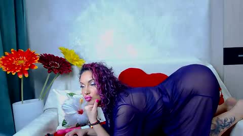 Snapshot of hot_darina chatting on 03/16/26, 05:55 Darina online show from 03/16/26, 05:55