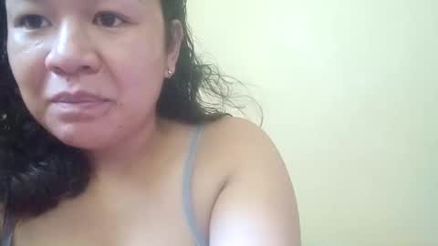 Snapshot of hot_emma1112 chatting on 05/21/26, 03:13 hot_emma1112 online show from 05/21/26, 03:13