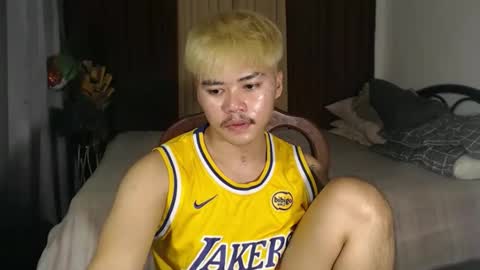 hot_emmanuel online show from 04/13/26, 12:43