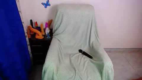 angie online show from 11/14/25, 11:57