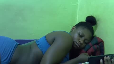 hot_girlly online show from 11/30/25, 06:39