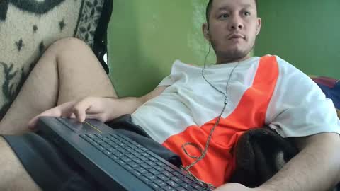 hot_guy36 online show from 11/19/25, 05:35