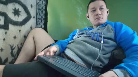 hot_guy36 online show from 12/15/25, 03:49