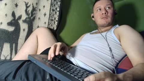 hot_guy36 online show from 03/12/26, 03:23
