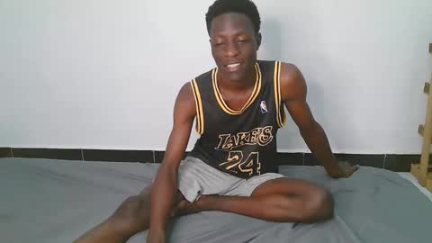 Snapshot of hot_guys88 chatting on 04/21/26, 12:33 hot_guys88 online show from 04/21/26, 12:33