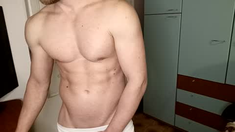 Snapshot of hot_italianboy chatting on 12/20/25, 05:20 hot_italianboy online show from 12/20/25, 05:20