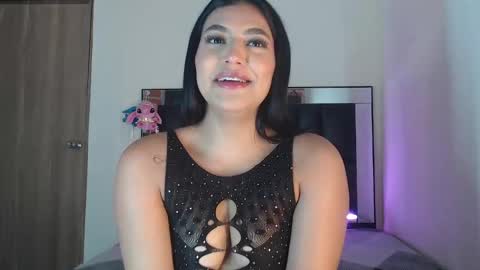 Snapshot of hot_kendall_ chatting on 01/15/25, 04:57 K E N D A L L online show from 01/15/25, 04:57