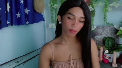 Khianna online show from 04/11/26, 01:43