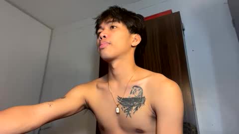 Snapshot of hot_kianxx chatting on 12/14/25, 06:30 hot_kianxx online show from 12/14/25, 06:30