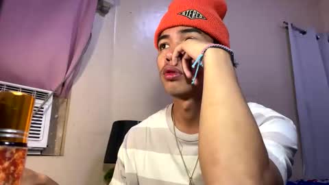 hot_kianxx online show from 05/08/26, 09:36