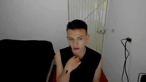 Snapshot of hot_latin_temptation chatting on 03/31/26, 12:12 Alejandro online show from 03/31/26, 12:12