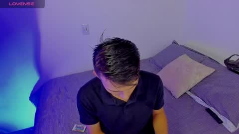 Snapshot of hot_latin_temptation chatting on 05/10/26, 04:06 Alejandro online show from 05/10/26, 04:06