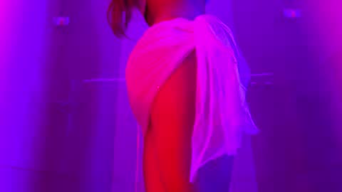 Snapshot of hot_link chatting on 10/27/25, 12:04 Hot Link online show from 10/27/25, 12:04