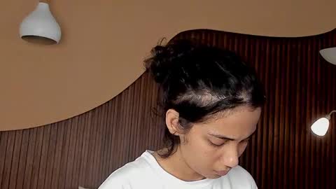 Snapshot of hot_little_bunny chatting on 12/04/24, 09:35 Alana online show from 12/04/24, 09:35