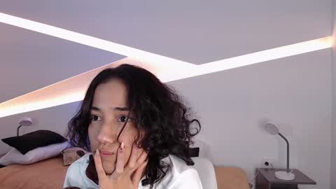 Snapshot of hot_little_bunny chatting on 12/23/24, 02:45 Alana online show from 12/23/24, 02:45